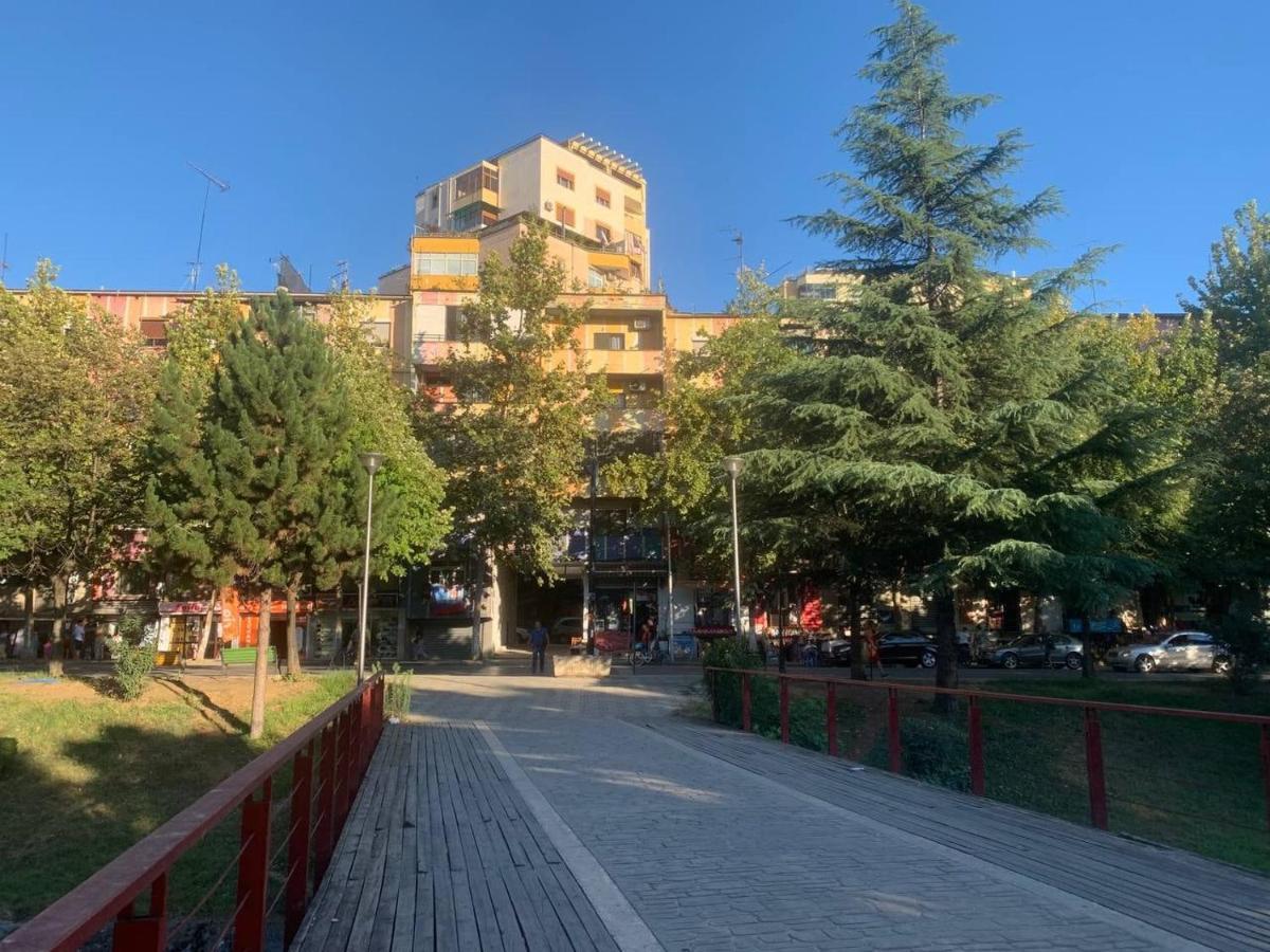 Kristi'S Apartment In The Heart Of Tiranë Eksteriør bilde